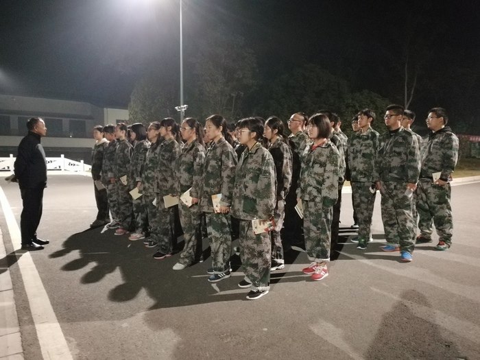 高一（12）班_晚间训话