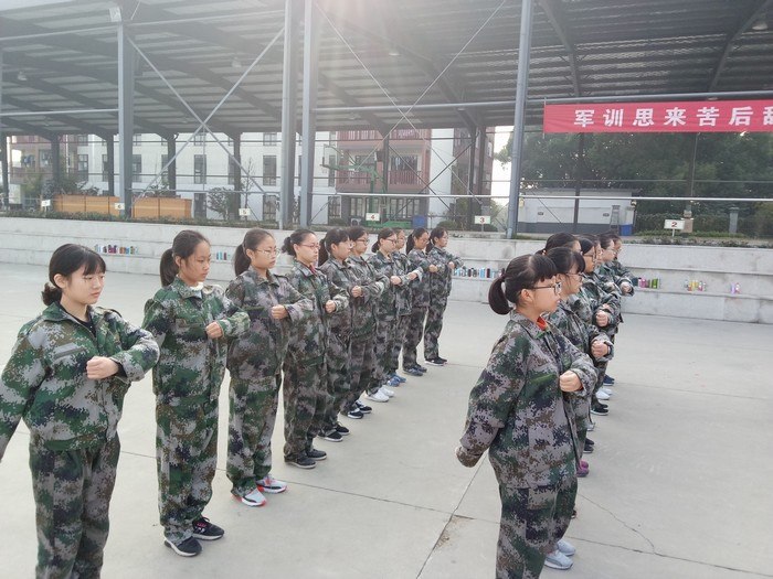 高一（1）班__军训随想撷英第十弹