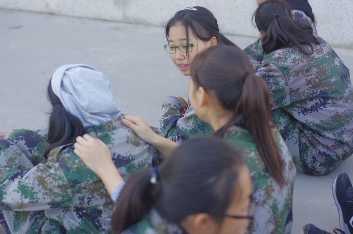 高一八班{瞧，他们的笑脸！}