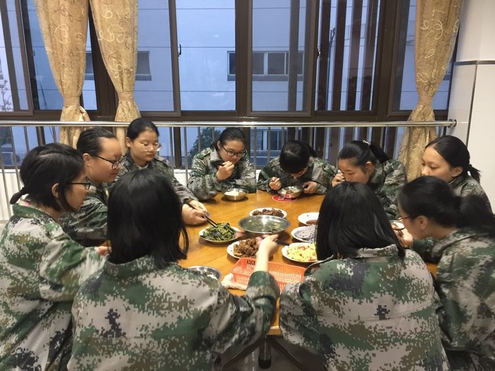 高一（10）班_【今晚吃这个】