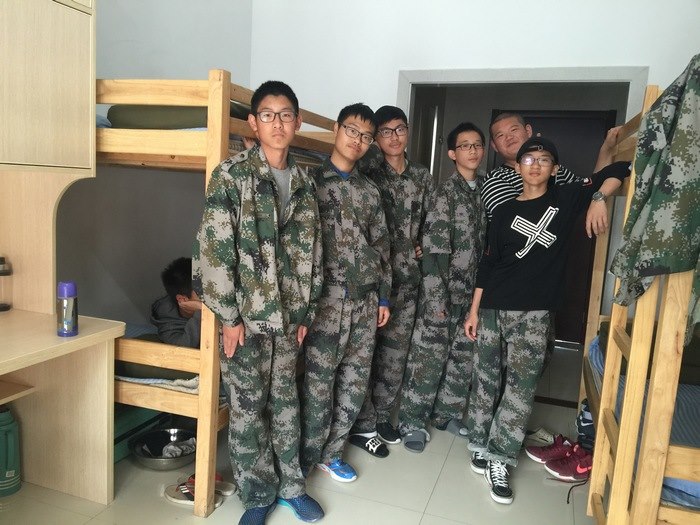 高一（10）班_【相亲相爱一家人】