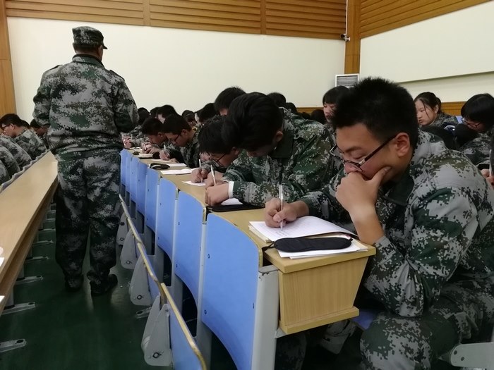 高一（12）班_致最亲爱的你们