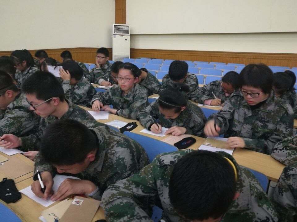 高一（12）班_致最亲爱的你们