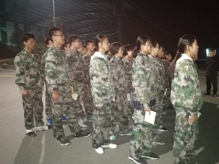 高一（12）班_晚间训话