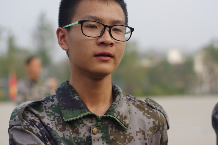 高一八班{瞧~他们严肃的脸}