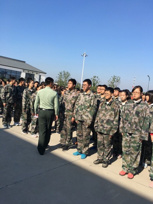 高一八班：初来乍到