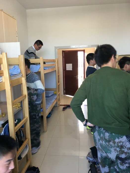 高一八班：初来乍到