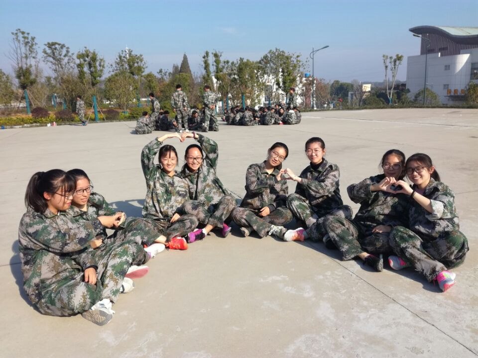 高一（11）班_我和我的舍友