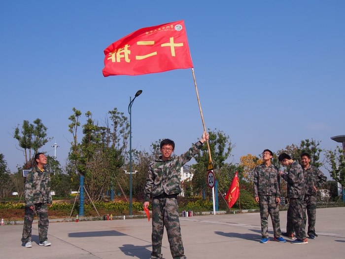 高一（12）班_青春_荣耀_无悔！_感谢教官，再见教官。