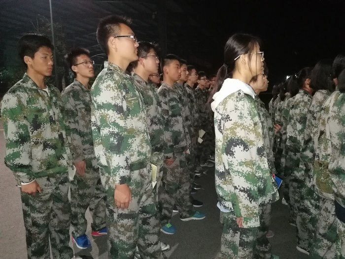 高一（12）班_晚间训话