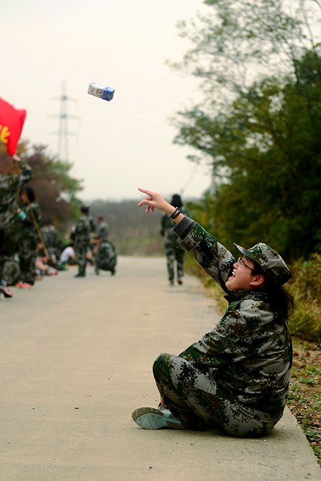 手握戒尺，心中有爱——记军训营的班主任们