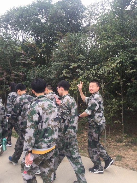 高一（10）班_【迷你长征】