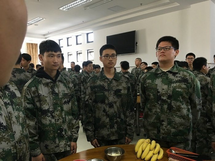 高一八班：整理内务