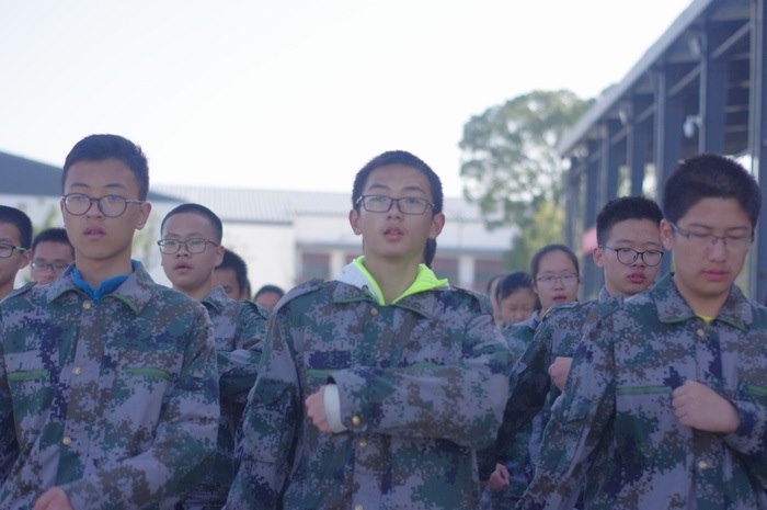 高一八班{瞧，他们的笑脸！}