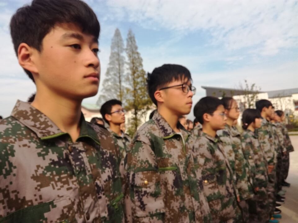 高一（11）班_站如松