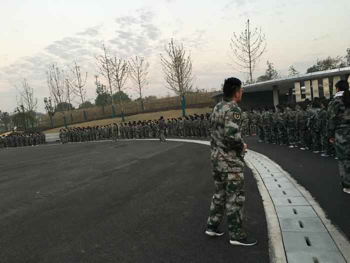 高一八班：我们晨跑啦