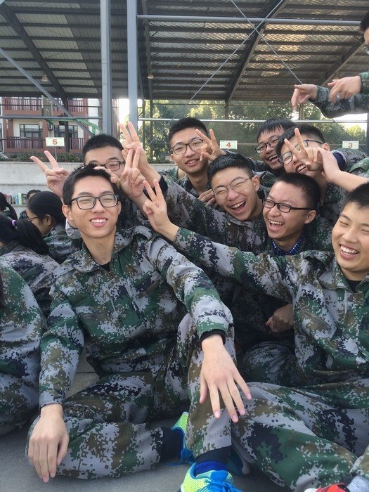 高一5班：忙里偷闲