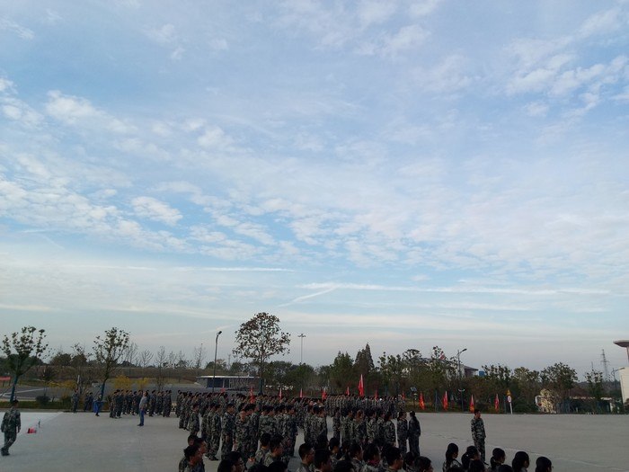 高一（1）班__战地长空