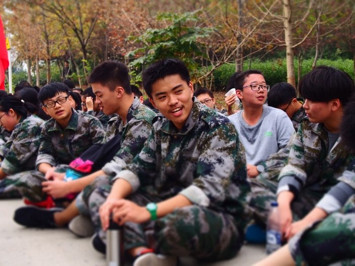 高一（11）班_走累了歇一歇