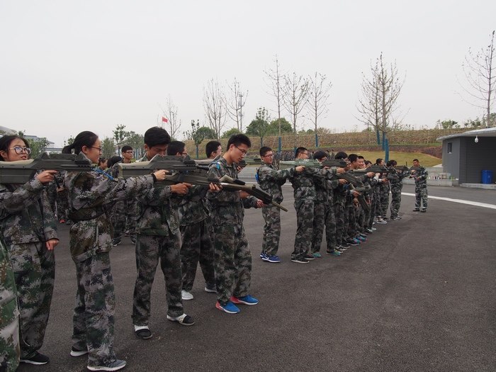 高一（12）班_小兵们集合~整装待发