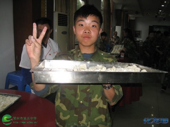 点击查看原图 今天,我们包饺子