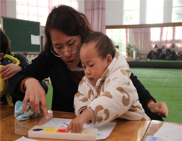 2018.3.24 龙贝贝早教园之二：春天真美丽5.jpg