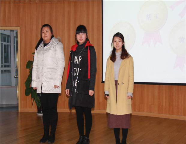 2017.12.4 龙幼最美员工巡礼之三：致暖冬教育里的小美好……2.jpg