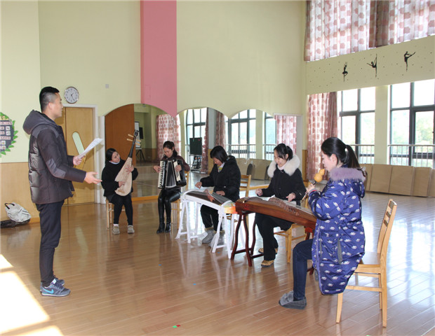 2018.1.11 龙幼教师成长之二十六：多元互动明前路，携手共进展未来2.jpg