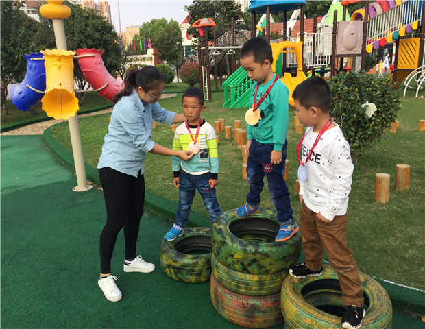 2016.10.8龙幼 龙幼“乐享节日”之国庆、重阳系列活动：欢度国庆，喜迎重阳4.jpg