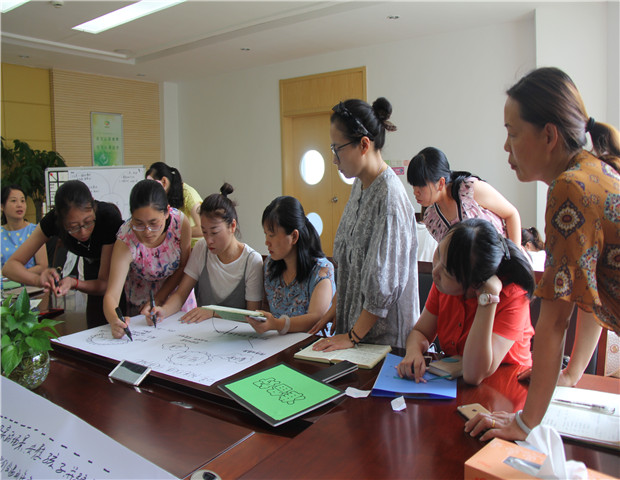 2017.6.29 龙幼教师成长之二十九：以影促情，以情促学2.jpg