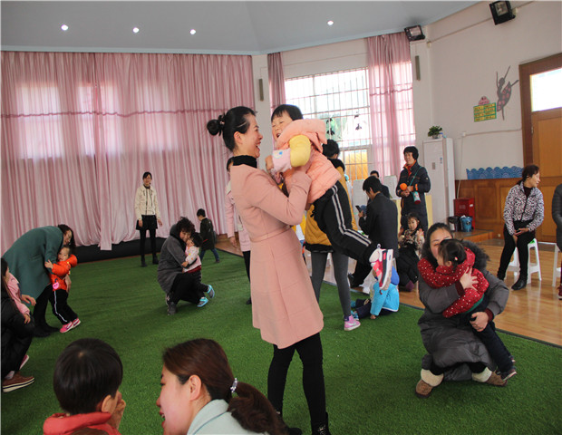 2018.3.10 龙贝贝早教园之一：亲子同乐，爱在三八2.jpg