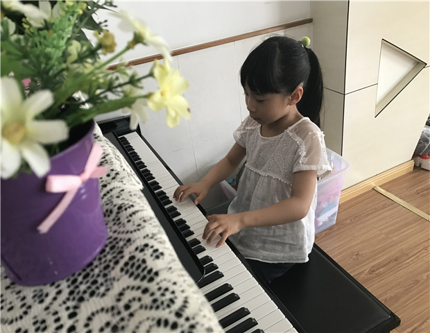 2017.6.1 龙幼 龙幼乐享节日：放飞梦想，快乐起航4.jpg