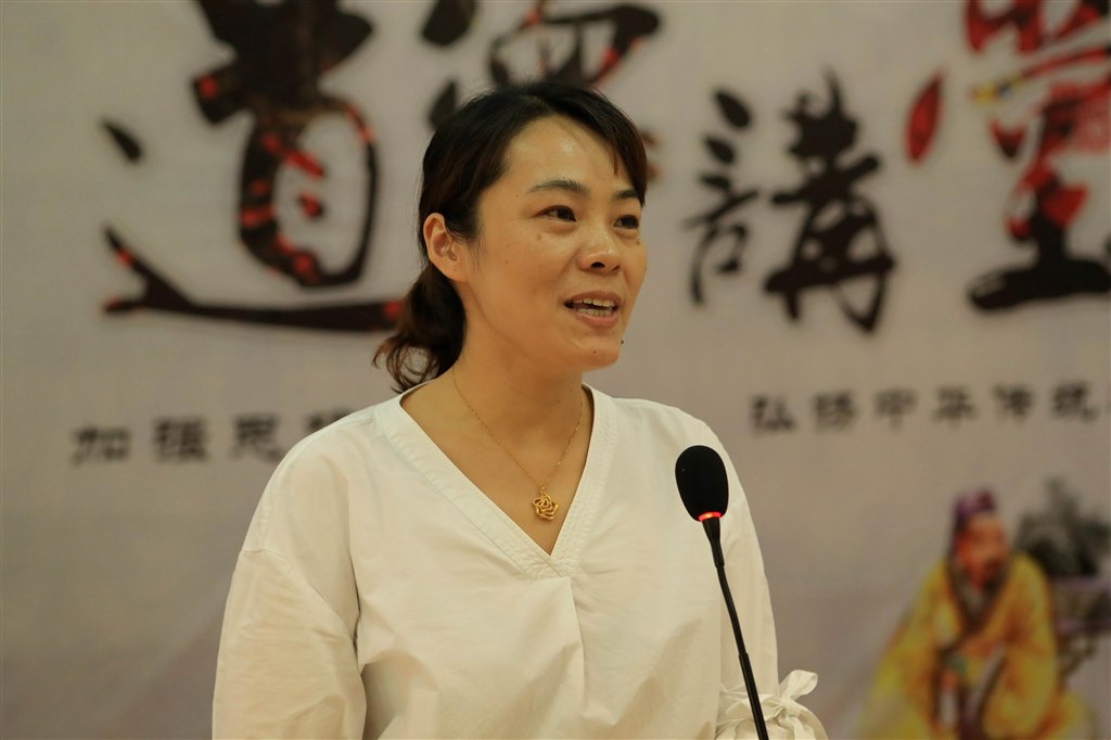 调整大小 BC6I6589_爱奇艺.jpg 调整大小 BC6I6589_爱奇艺.jpg