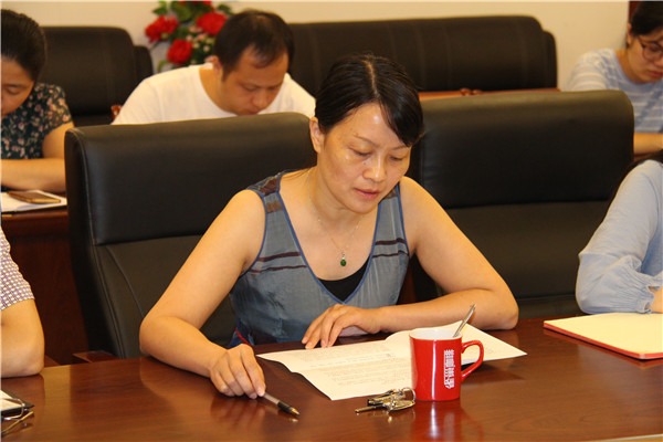 洛阳小学召开新学期学校行政扩大会议 (9).jpg