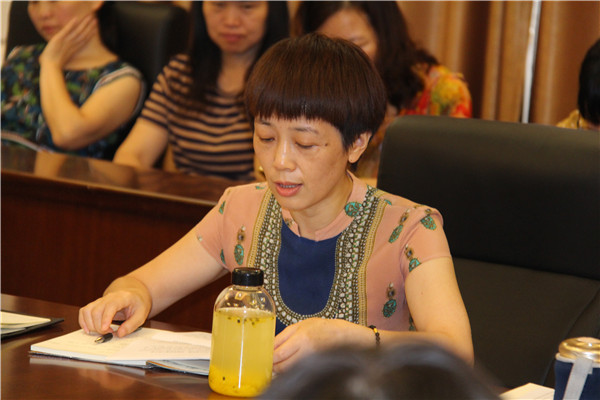 洛阳小学召开新学期学校行政扩大会议 (6).jpg