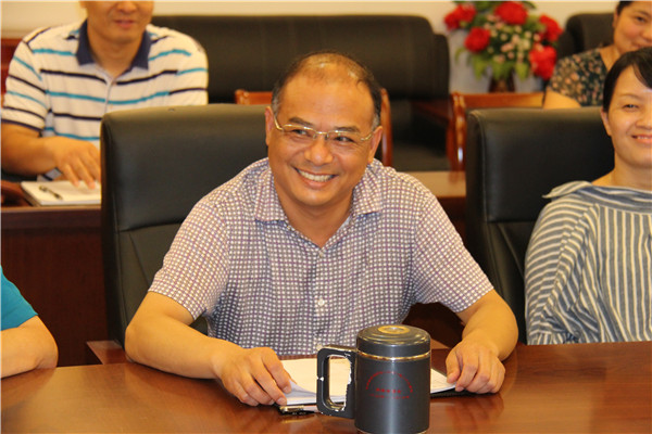 洛阳小学召开新学期学校行政扩大会议 (14).jpg