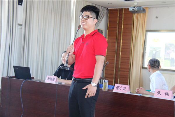 全体教师会议 (2).jpg