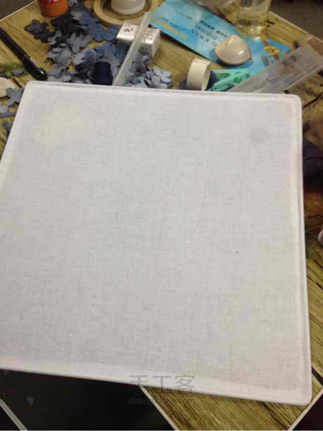 废物利用—牛仔裤变身装饰画。 第11步