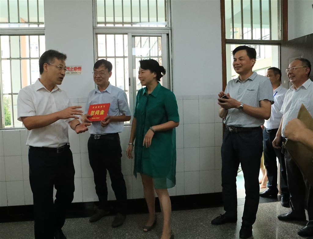 BC6I7635_爱奇艺.jpg BC6I7635_爱奇艺.jpg