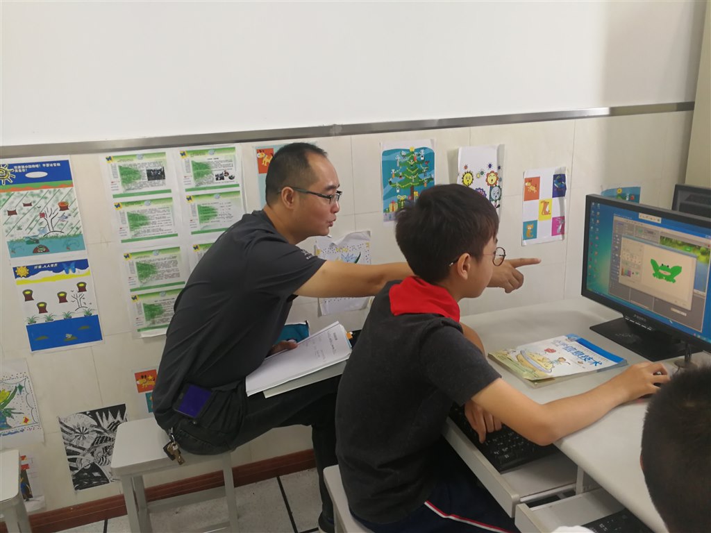 科学上课.jpg