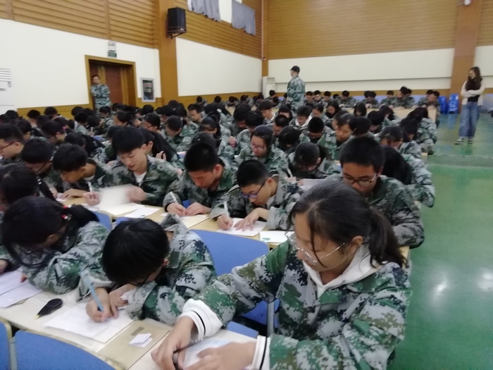 QQ图片20181011213600.jpg