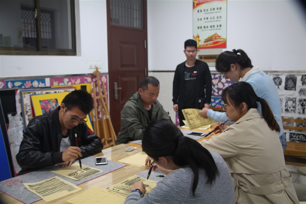 体育.JPG