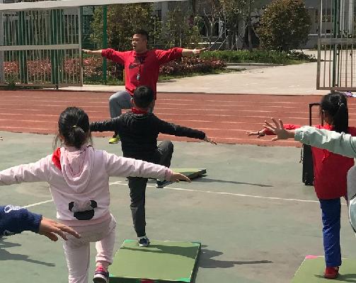 郑晶.jpg 郑晶.jpg