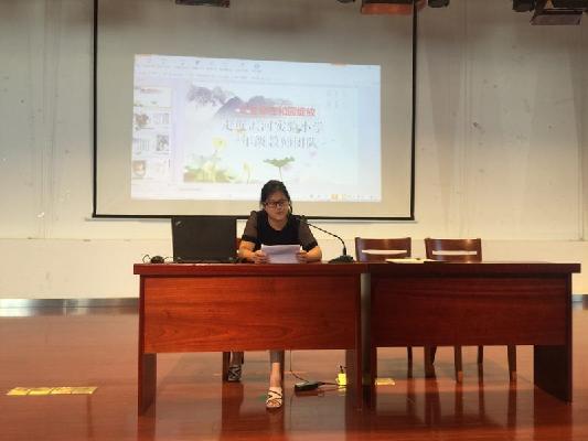 小亚.jpg 小亚.jpg