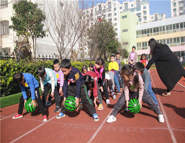 2018.12.18 龙幼暖冬季：顽强拼搏赛英姿，阳光运动展风采9.jpg