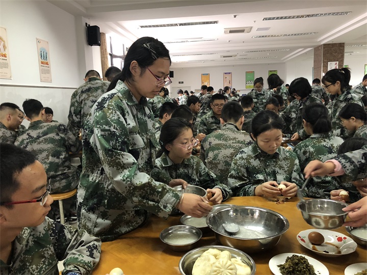吃早饭