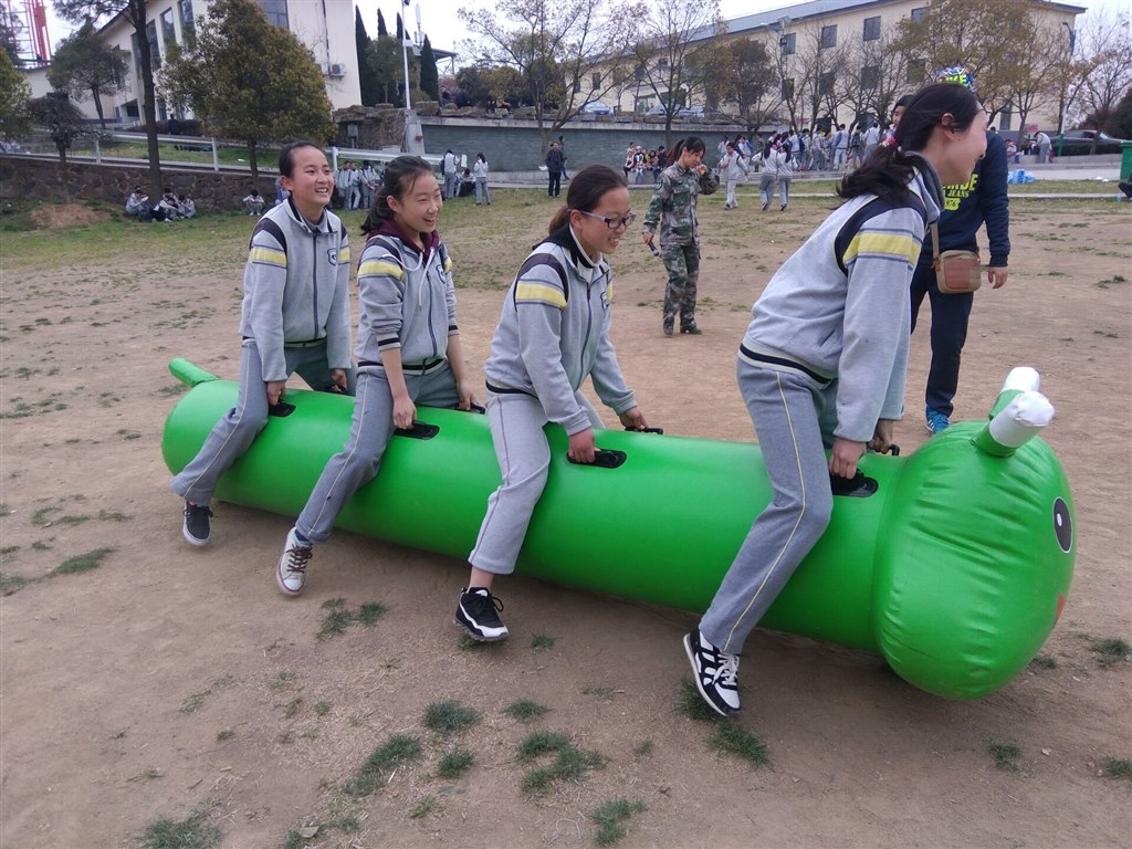 698388000424414d8a3a216c029838ab.jpg