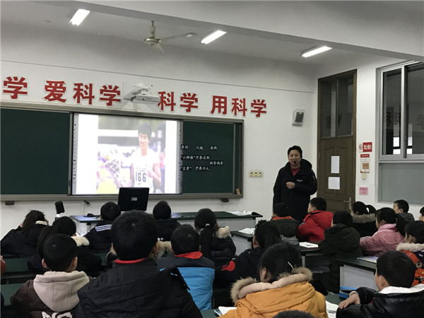 报道1.jpg