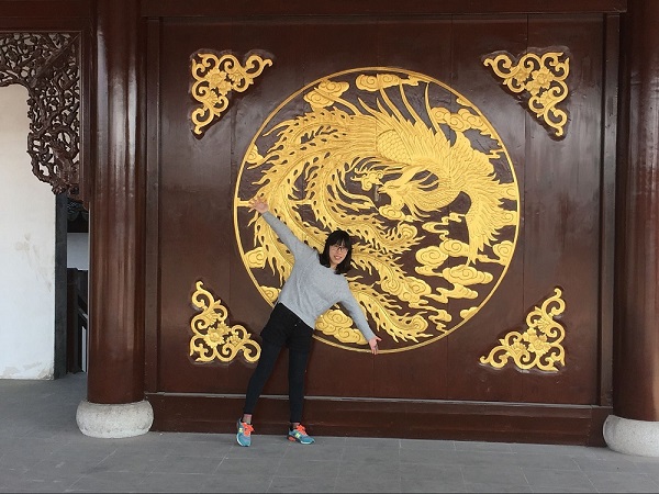 殷佳.jpg