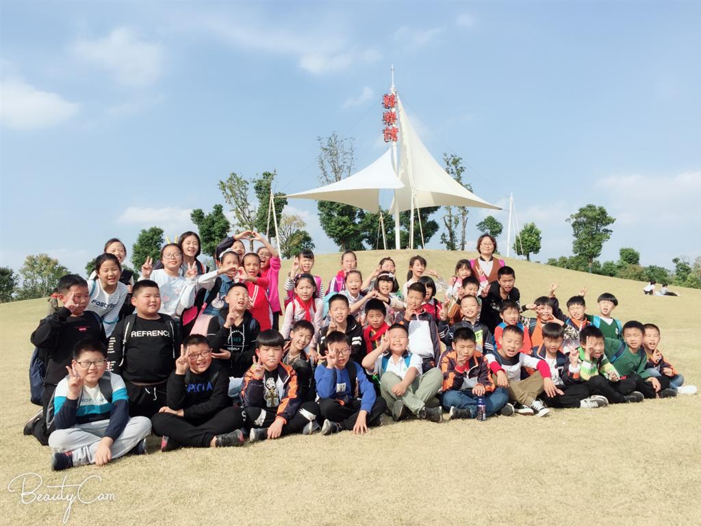 许叶华558F6C48A3B541E5E4604EB5022AABCA.png